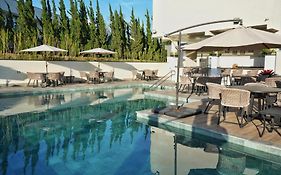 Bristol Villaggio Rosa Aruja